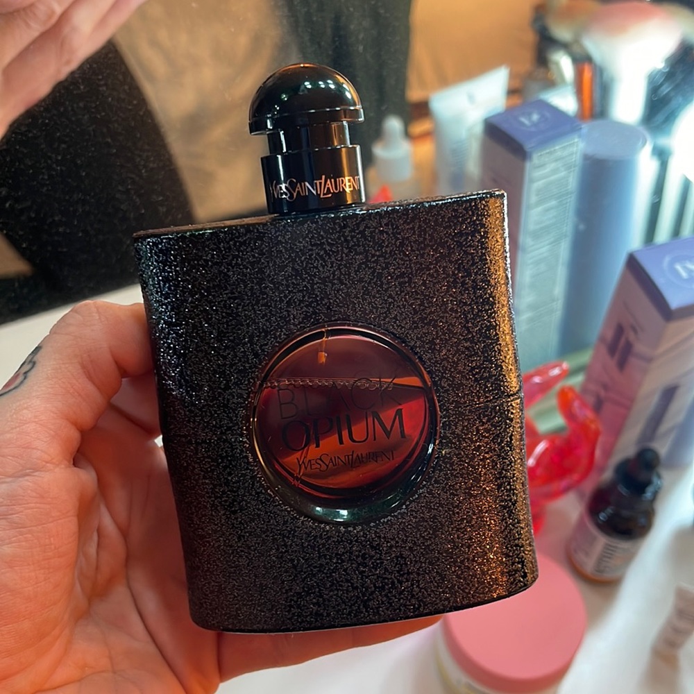 3/4 full black opium 3fl.